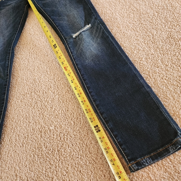 Embroidered Blue Jeans for Women - Picture 8 of 9